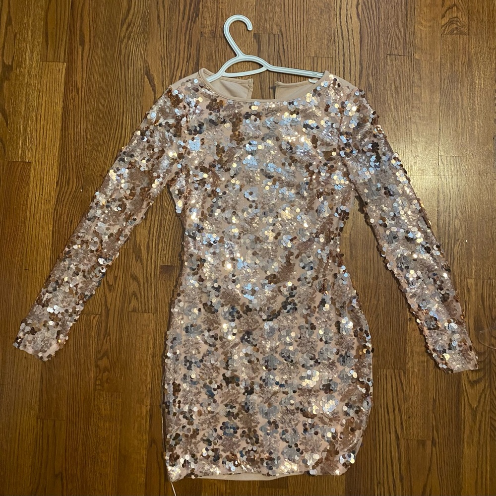 Pretty Little Thing rose gold sequin dress